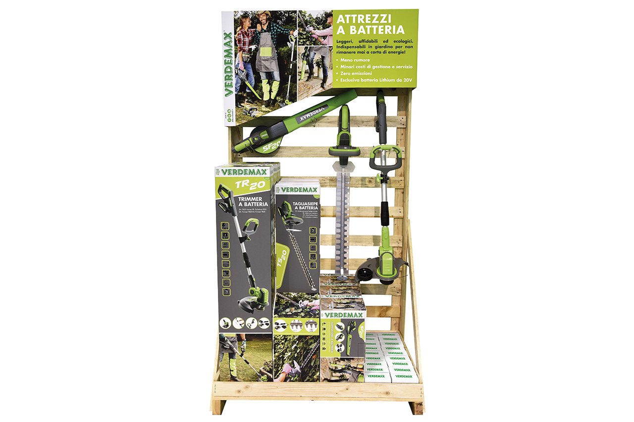 GARDENING TOOLS